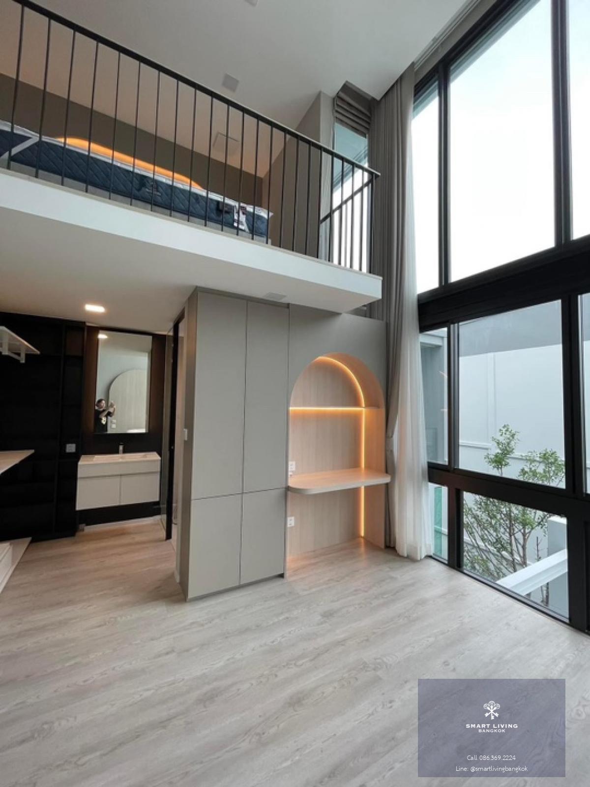 📢👇 Luxury 3 storey house with lift and fully furnished for rent at Vive 2 Krungthep Kreetha (Behind Willington school), accept CAT only. Transportation is convenient on many routes , near Si Rat Expressway (Rama 9 toll)