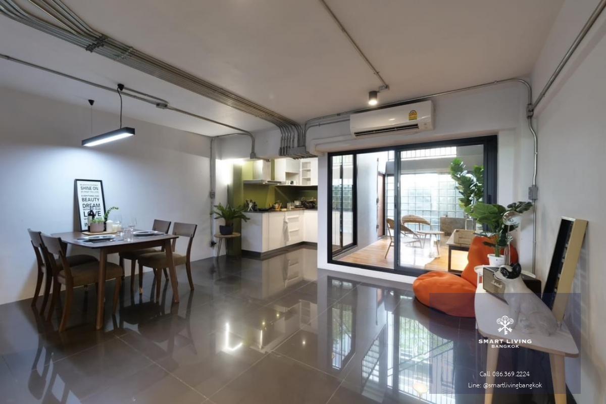 📢👇Townhouse Ekamai , newly renovated, near Thonglor