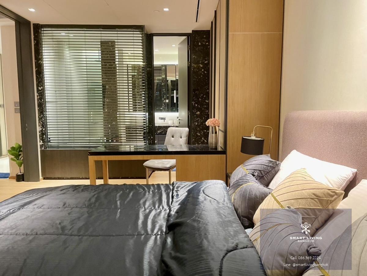 📢👇 Hurry book now. Very good price for luxury condo Beatniq , 5 stars concierge service, close to BTS, only about 10 mins walk to Em district , nice layout and decor, fully furnished, ready to move in