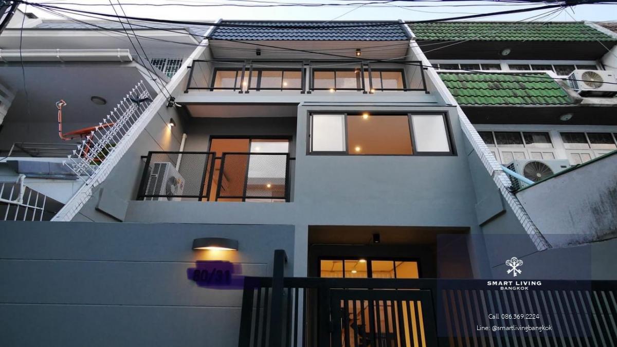 📢👇ขาย Townhouse 3 ชั้น พร้อมผู้เช่า สัญญาสิ้นสุด 31 สิงหาคม 68 (ราคาเช่า 78k)