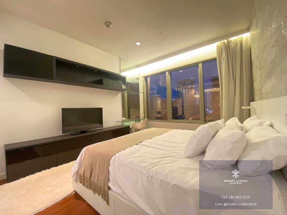 For rent luxury condominium✨️ Renovated unit Fully Furnished facing City view and nice location near bts rajadamri