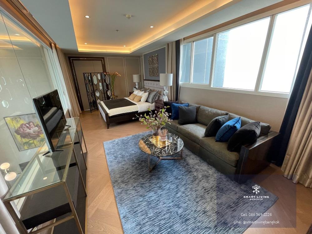 For rent Menam Residence ,penthouse ,4 bedrooms ,luxury interiors by developer near BTS Saphan Taksin