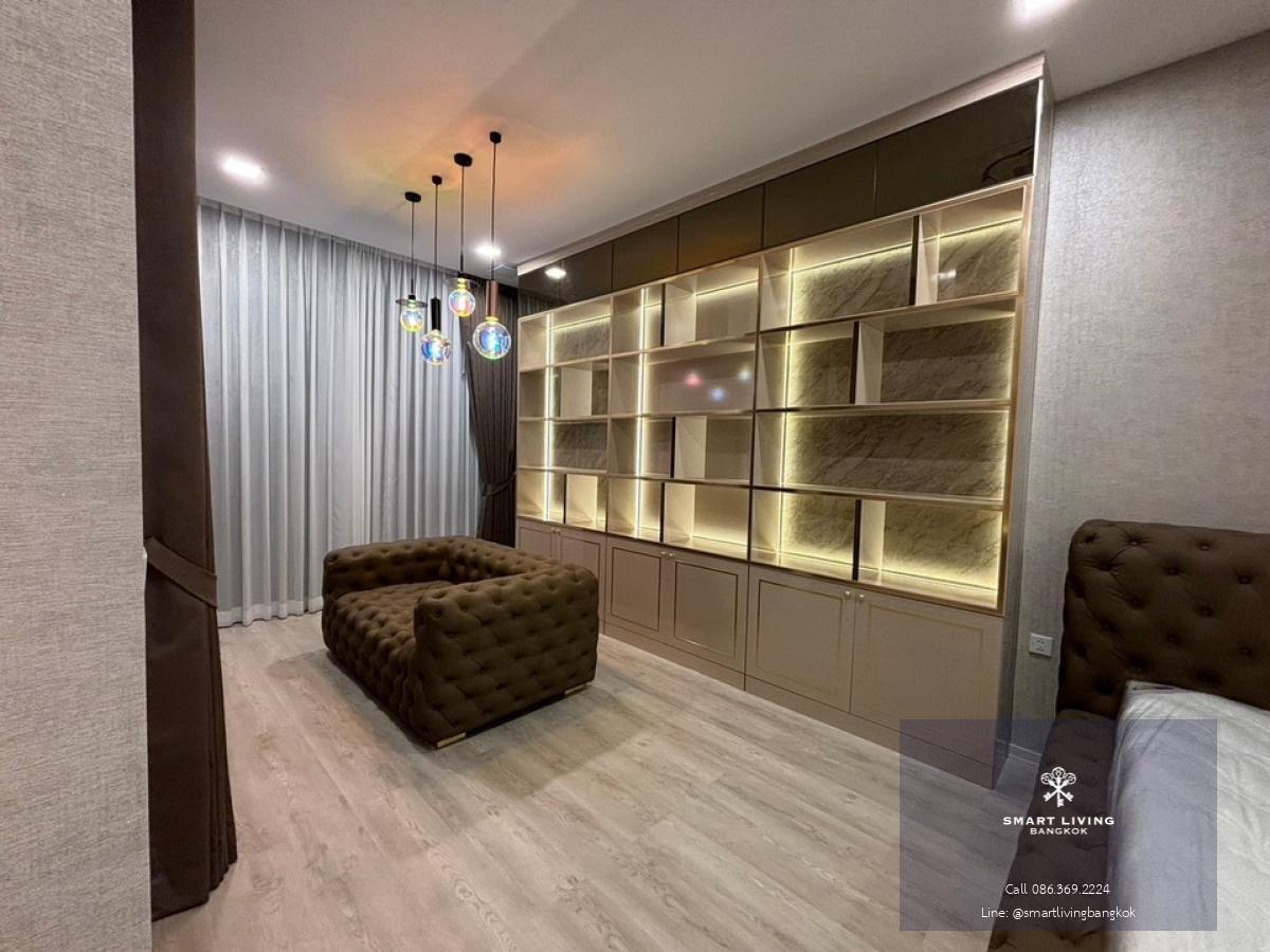 📢👇3 Storey house with lift in good compound and good security, nice decoration, walkable to Wellington International school, near Suvarnabhumi airport