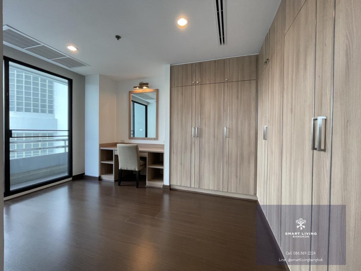 📢👇 Newly renovated unit, unblocked view , 4 bedrooms , easily access many routes: Ekamai, Thonglor and Phrakanong, Rama 9