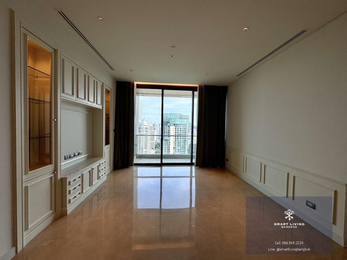 📢👇 Sindhorn Residence is worth for living and investing as this is one of the most wanted place and area in BKK, near Lumpini park, Velaa community mall, One Bangkok