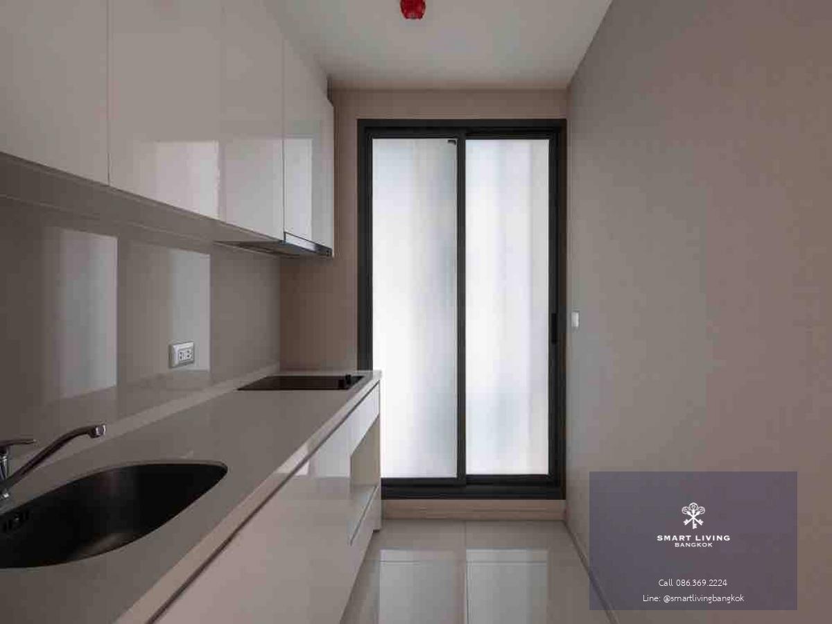 📢👇Affordable and worth price for living or investing at Rhythm Sukhumvit 42 as located very close to BTS and surrounded by many malls, restaurants, international schools