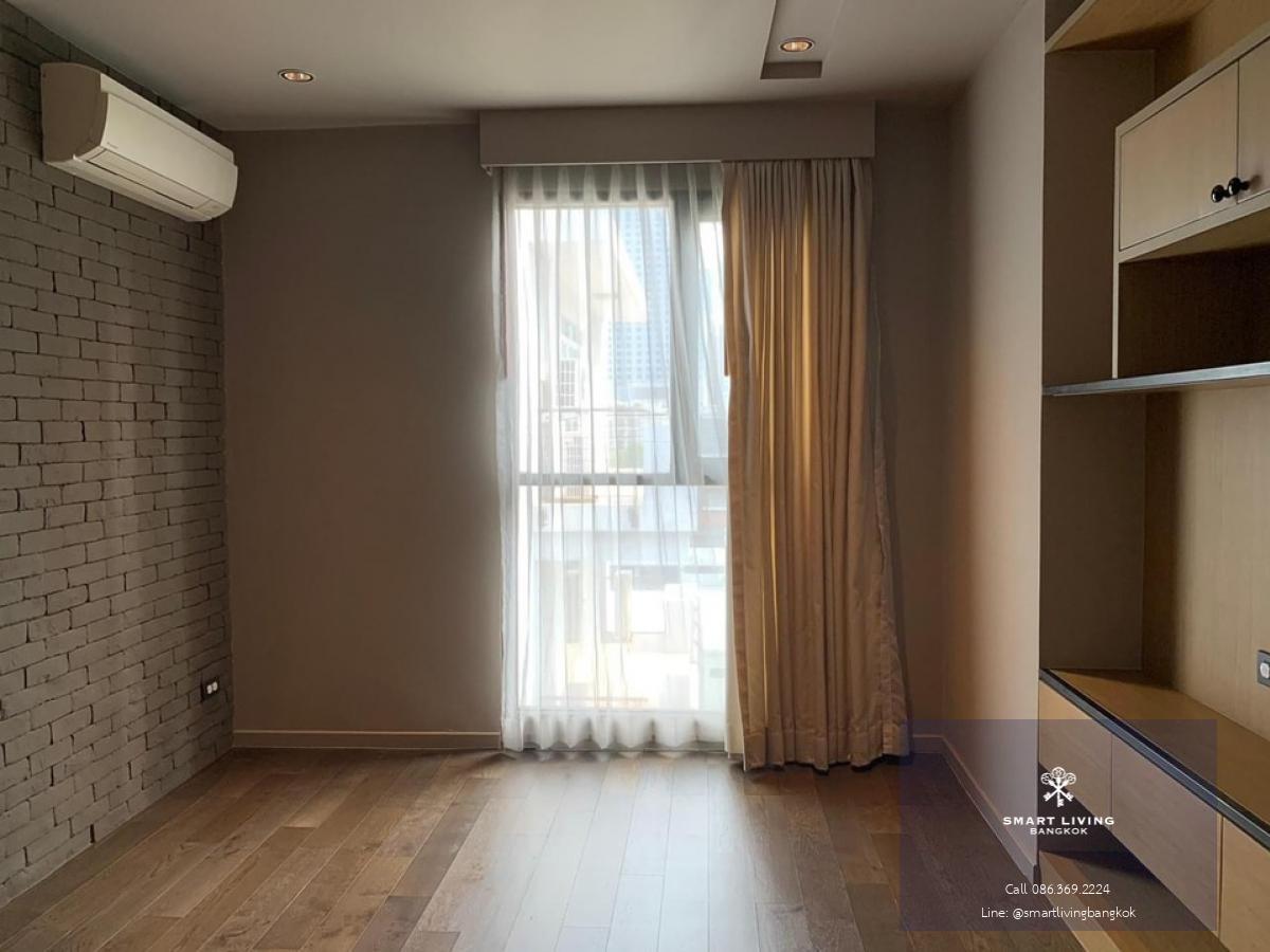 📢👇 Large size 3 beds Duplex at Rende Sukhumvit 23, nice modern decoration, near Terminal 21*Available 10 June 24*