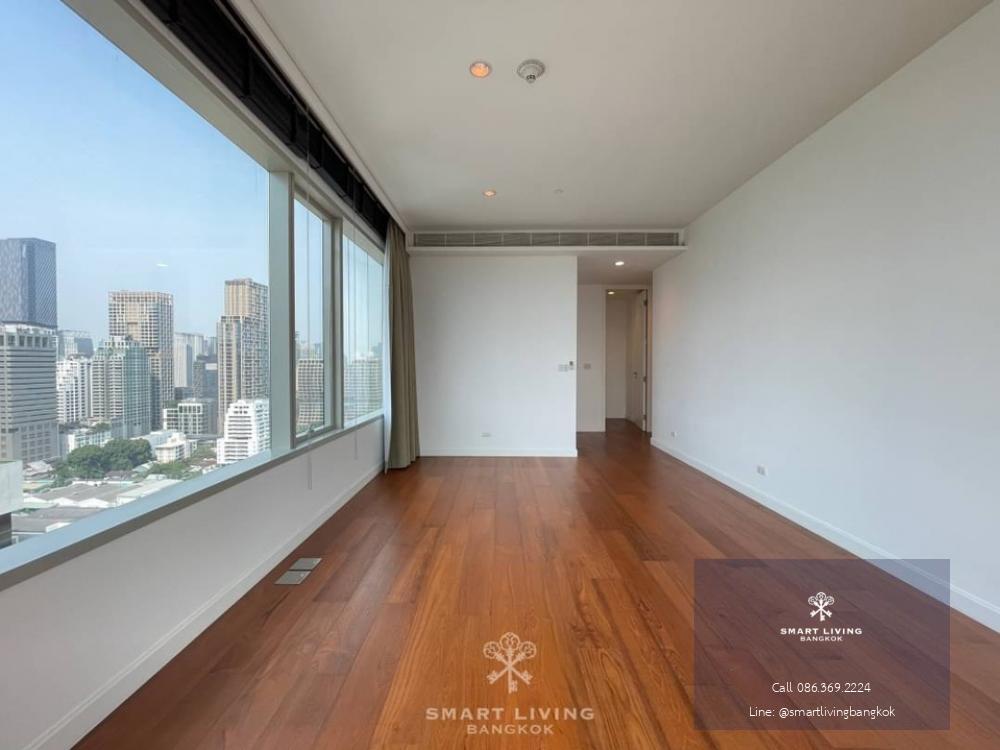 For rent: 185 RAJADAMRI, luxury condo in ratchadamri road, wide view of ROYAL BANGKOK SPORT CLUB, near Lumpini park ,long big balcony