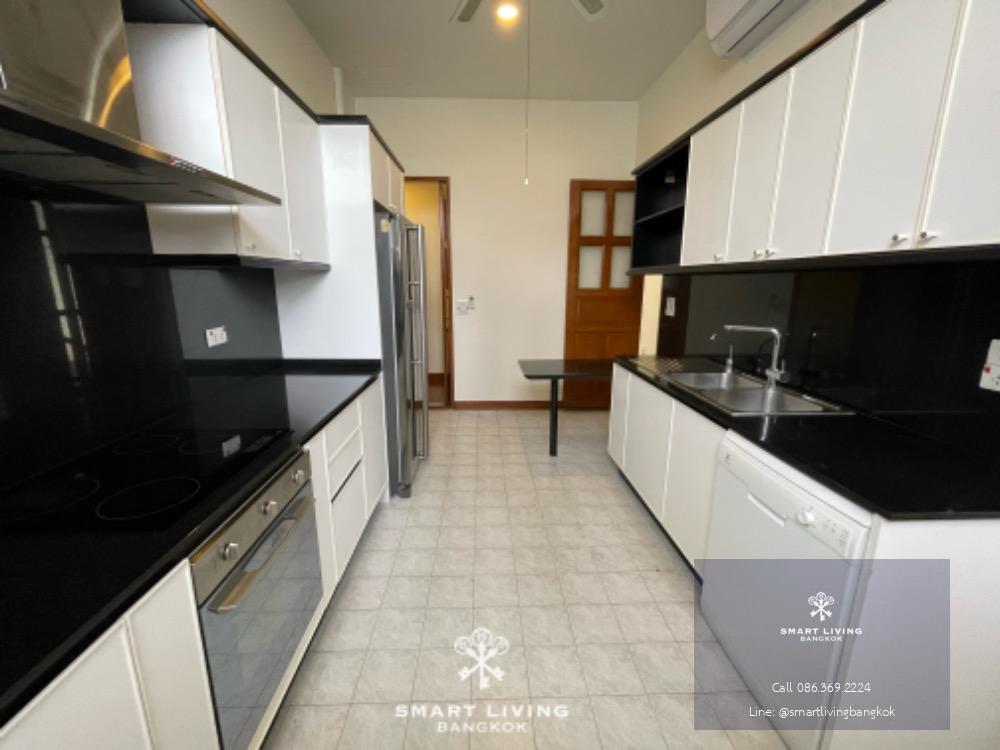 ✨ 👍For rent Townhouse 3 bedrooms with shared pool , near BTS Thonglor