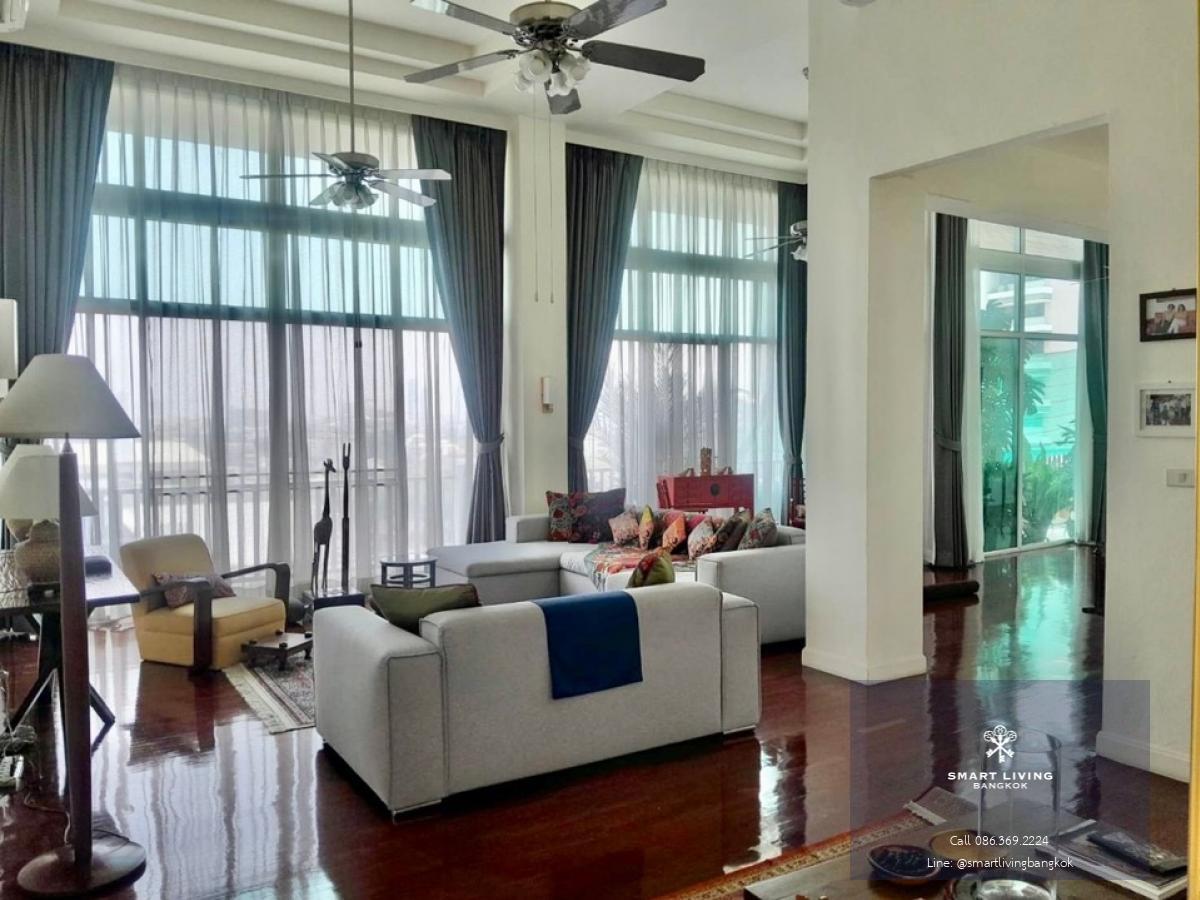 📢👇Petfriendly PENTHOUSE for rent in Sathorn , 4 beds, fully furnished, big balcony, located in business area Sathorn, Silom, many restaurants and shopping centers, supermarkets#petfriendly