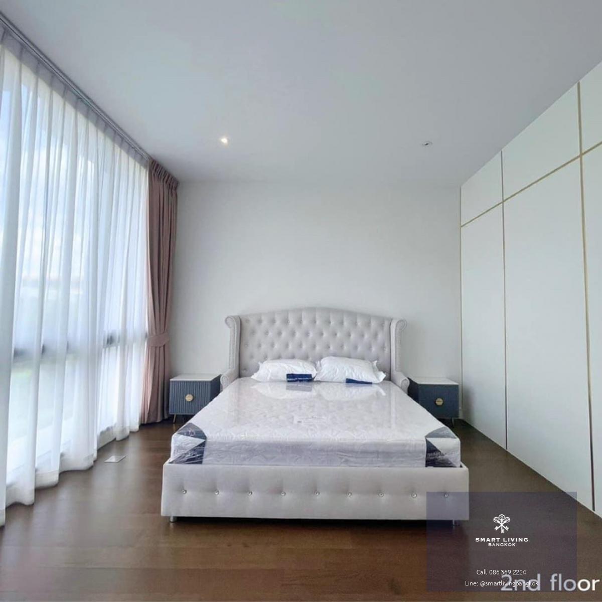 📢👇 Luxury house and compound with good security at Bugaan krungthep kreetha fully furnished with in-house lift, easily traveling in many routes, near numerous mall, schools, hospitals