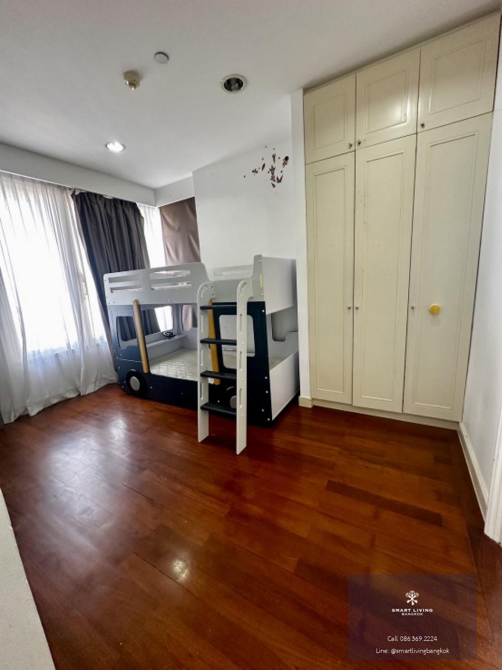 📢👇Living with your pet near Donki mall, surrounding with many popular restaurants, coffee shops, supermarkets, private lift, 3 beds with maid room, unblocked view,  furniture can be discussed, ready to move in