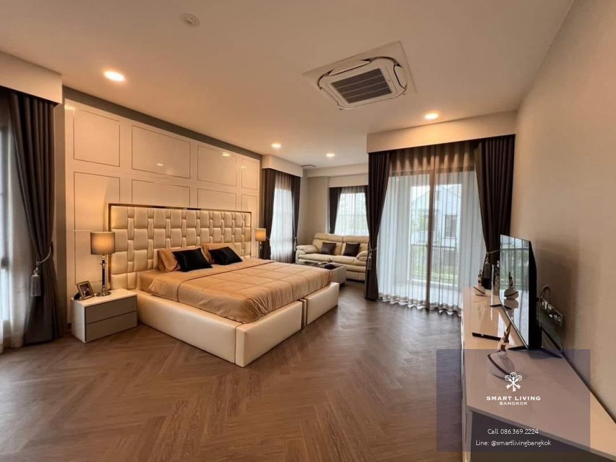 📢👇 The luxury house in good compound and security at Nantawan Rama 9 - New Krungthepkreetha,  located near Brighton International School, Wellington International School, and Suvarnabhumi Airport, fully furnished.