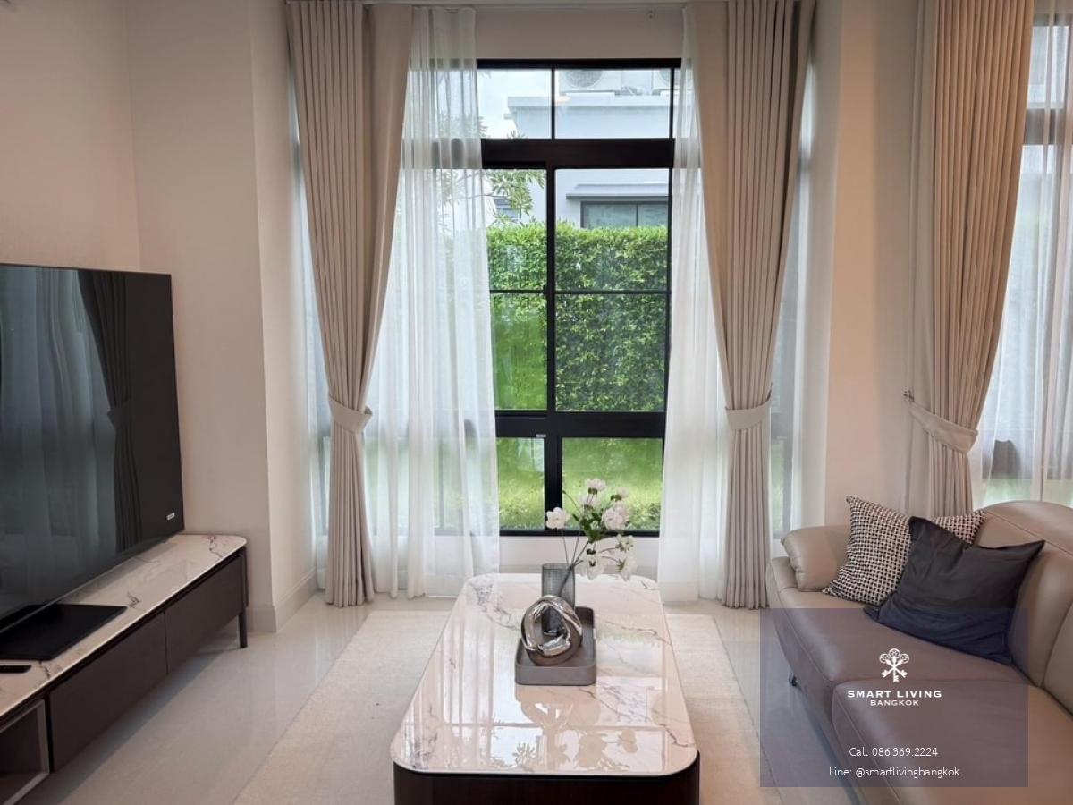 📢👇 New corner house for rent , never occupied, located in Nantawan Rama 9 - New Krungthepkreetha, a luxury compound with excellent security. Close to Brighton International School, Wellington International School, and Suvarnabhumi Airport. Fully furnished