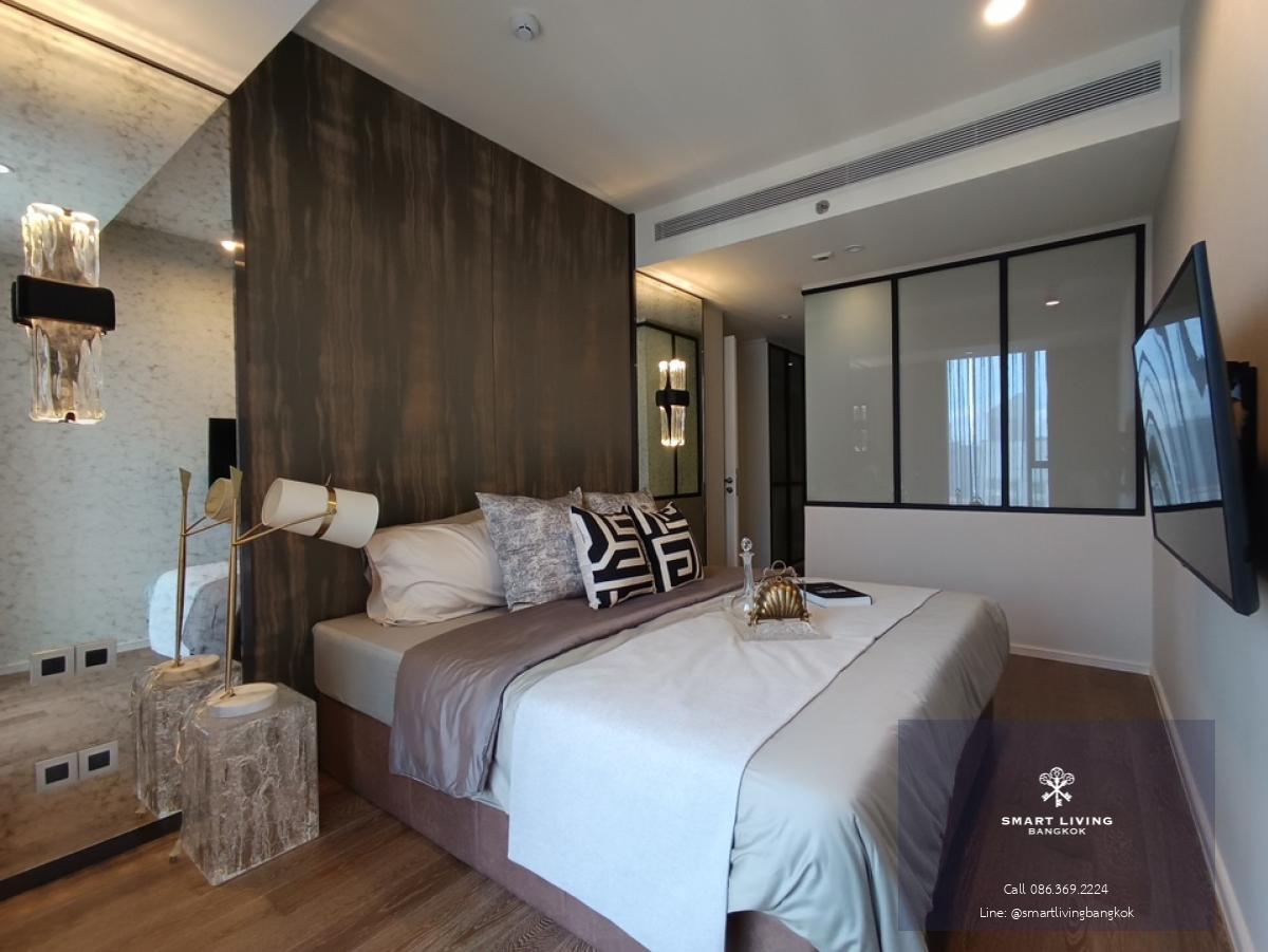 📢👇One of brand new petfriendly condo and unit , easily traveling in many routes and transportation as near BTS, MRT, ARL, nice modern luxury decor, ready to move in