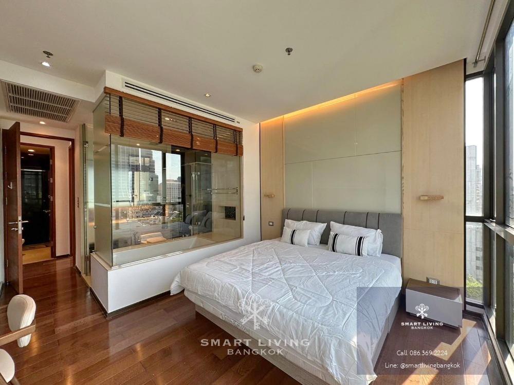 The Address Skv 28, ONLY 55,000 Baht, 5 mins walk to Thonglor or Promphong station. Near Emporium and Emquartier