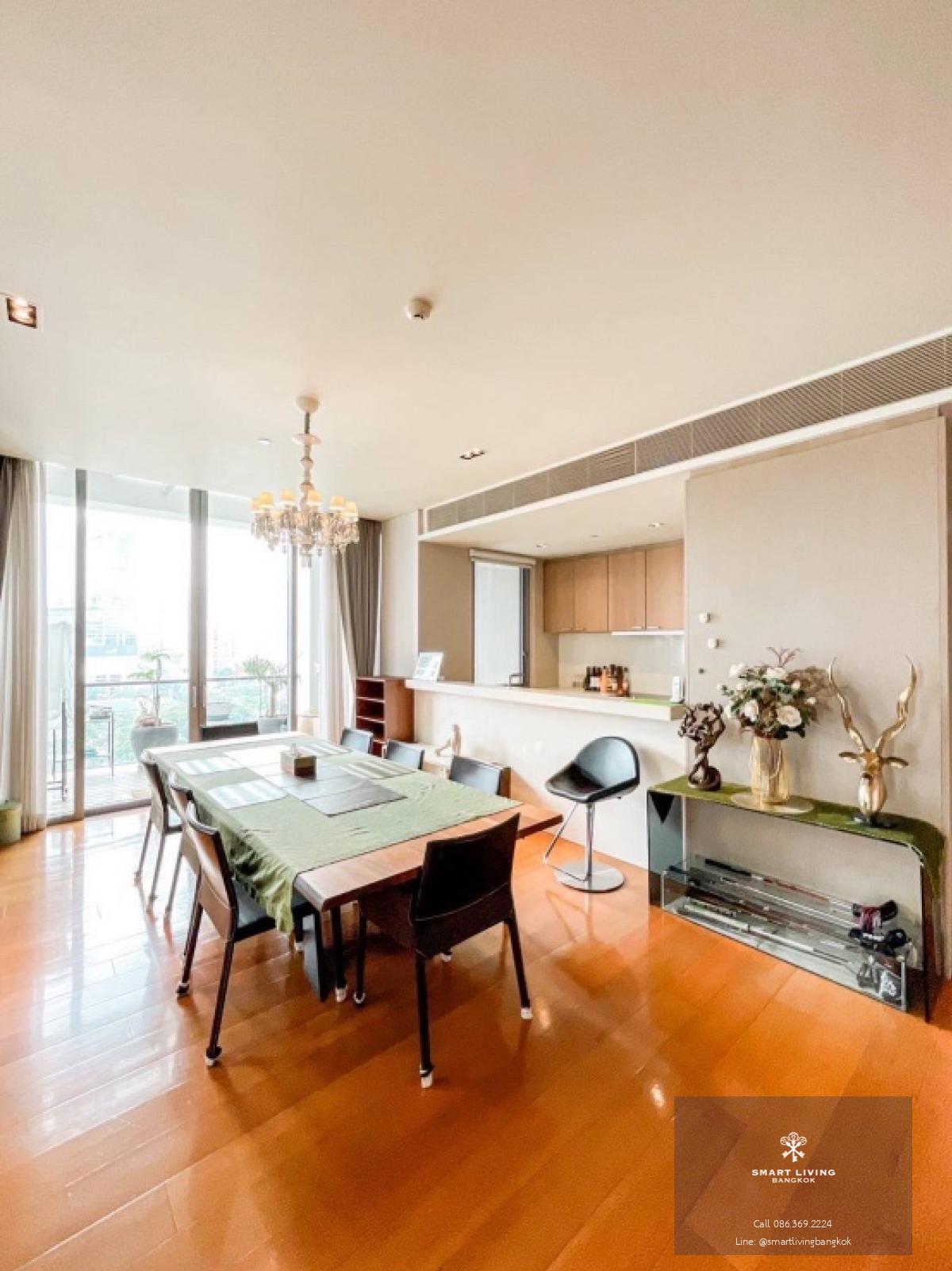 📢👇 Rare item  Luxury penthouse duplex, private lift, spacious living room , unblocked view, located in Sathorn, next to Sukhothai Hotel. There are three exits: one to Soi Suan Phlu , Soi Nanta(Sathon 1),  Sukhothai hotel ( south Sathon ), conceige serv