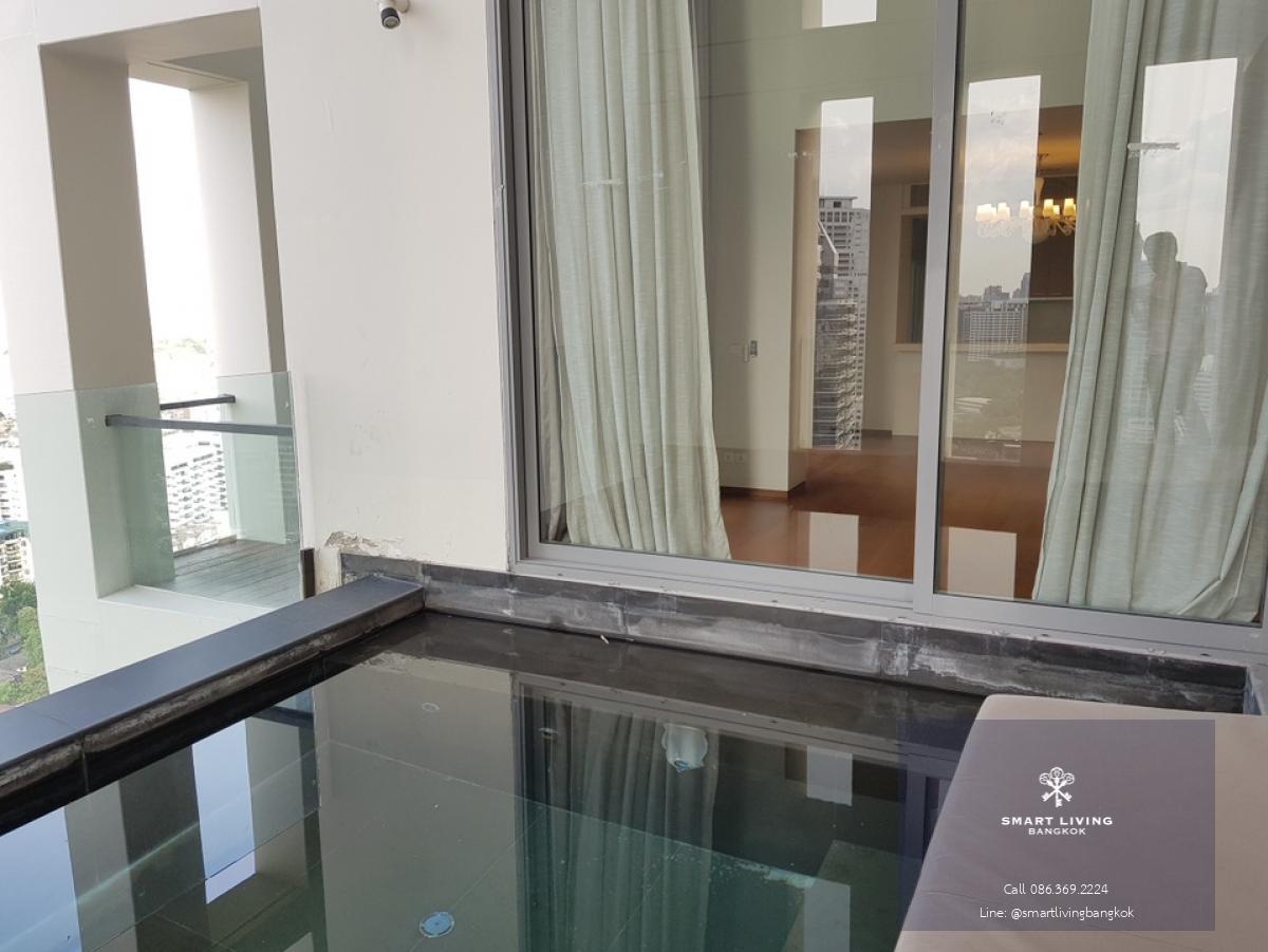 📢👇Rare item  Luxury condo 4 beds Duplex, private lift and pool, spacious living room , unblocked view, located in Sathorn, next to Sukhothai Hotel. There are three exits: one to Soi Suan Phlu , Soi Nanta(Sathon 1),  Sukhothai hotel ( south Sathon ), conce