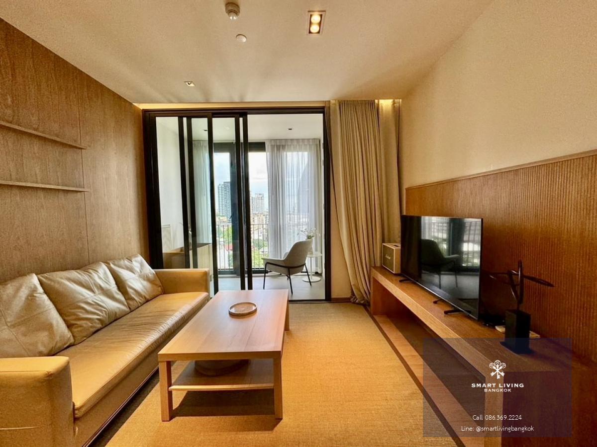 📢👇 Hurry book now. Very good price for luxury condo with 5 stars concierge service, close to BTS, only about 10 mins walk to Em district , nice layout and decor, fully furnished, ready to move in