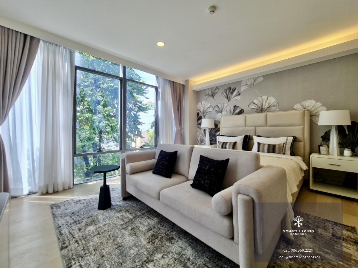 📢👇 Luxurious condominium in the heart of Asoke-Rama 4, conceige service from a world-class hotel , unblocked view, also many special offer such as free transfer expenses etc.