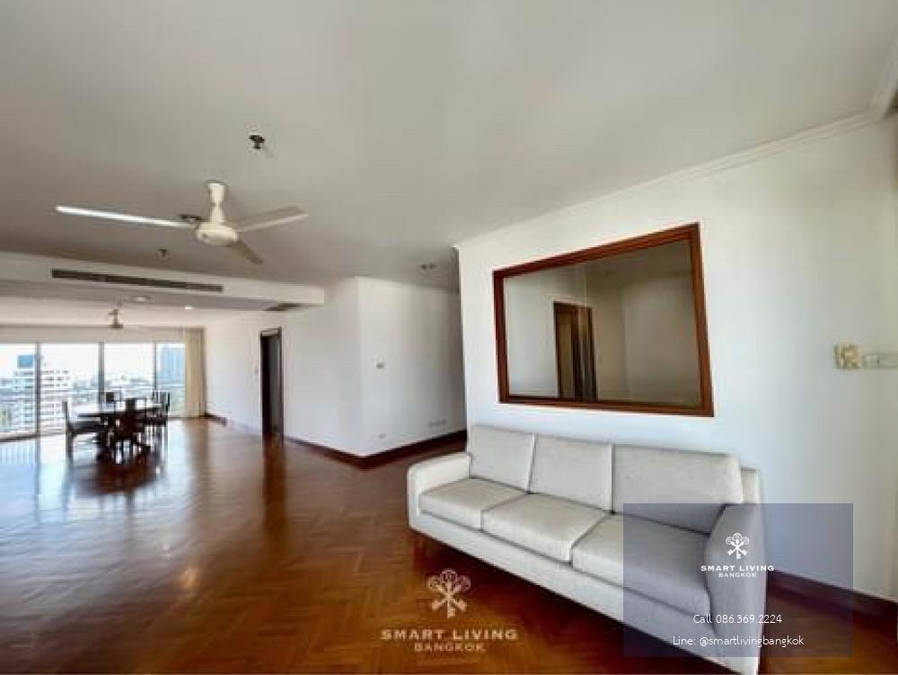 📢👇Renting this huge size unit , partly furnished , big balcony, unblocked view near Sathorn area, quiet and peaceful place to live in good compound