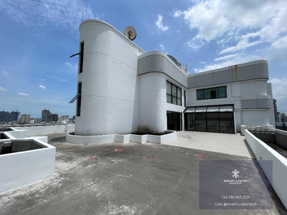 📢👇Newly renovated Roof top Duplex Penthouse huge size with huge balcony , unblocked view , 3 bedrooms , near Ekamai, Thonglor and Phrakanong Available now