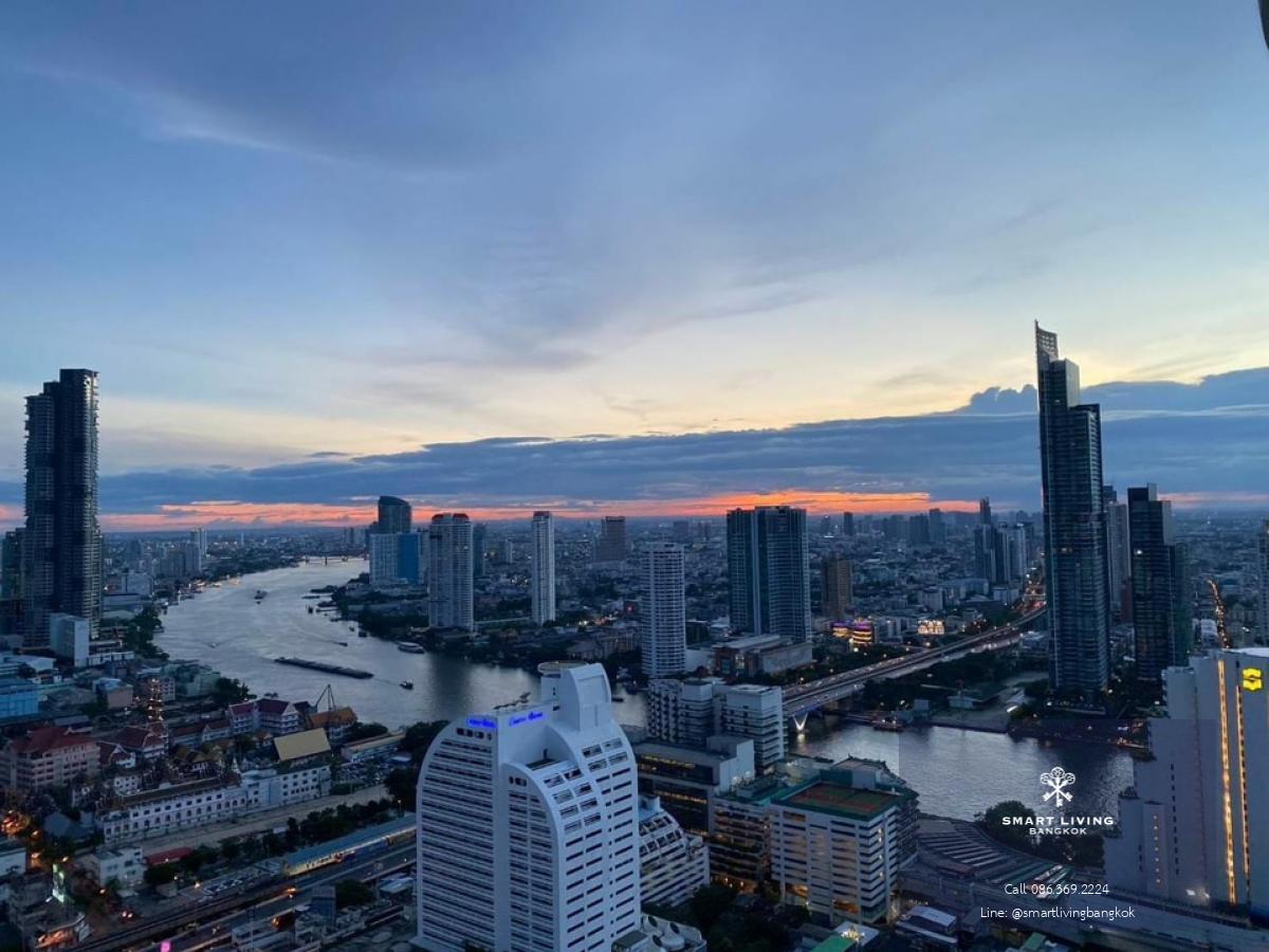 📢👇The Exclusive Luxury Private Residence with Chao-Phaya River , sunset view in , 3 balconies, outdoor jacuzzi , located in the prime location at Silom, opposite Robinson Department Store