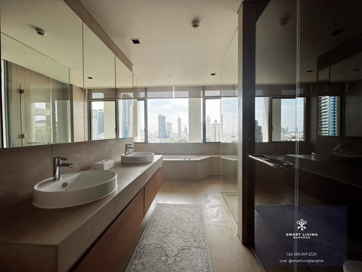 📢👇 Rare item  Luxury condo 3 beds Duplex, private lift, spacious living room , unblocked view, located in Sathorn, next to Sukhothai Hotel. There are three exits: one to Soi Suan Phlu , Soi Nanta(Sathon 1),  Sukhothai hotel ( south Sathon ), conceige serv