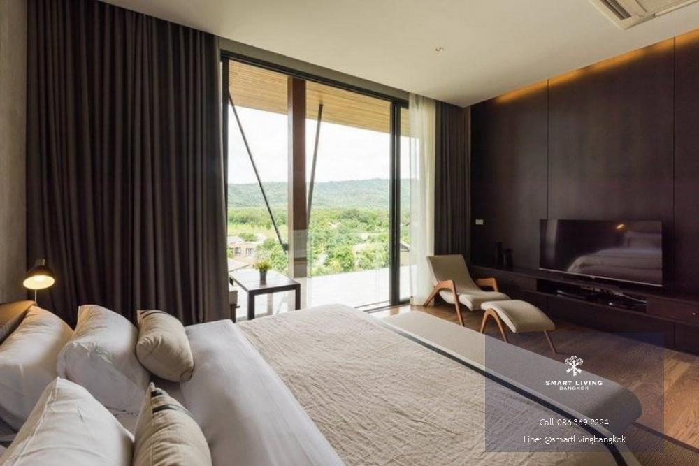 📢👇Penthouse at Luxury lake-side condominium , not far from BKK (Khaoyai )natural place, nice weather all through the year. This penthouse is with a private pool and jacuzzi , nice fully furnished and decoration.