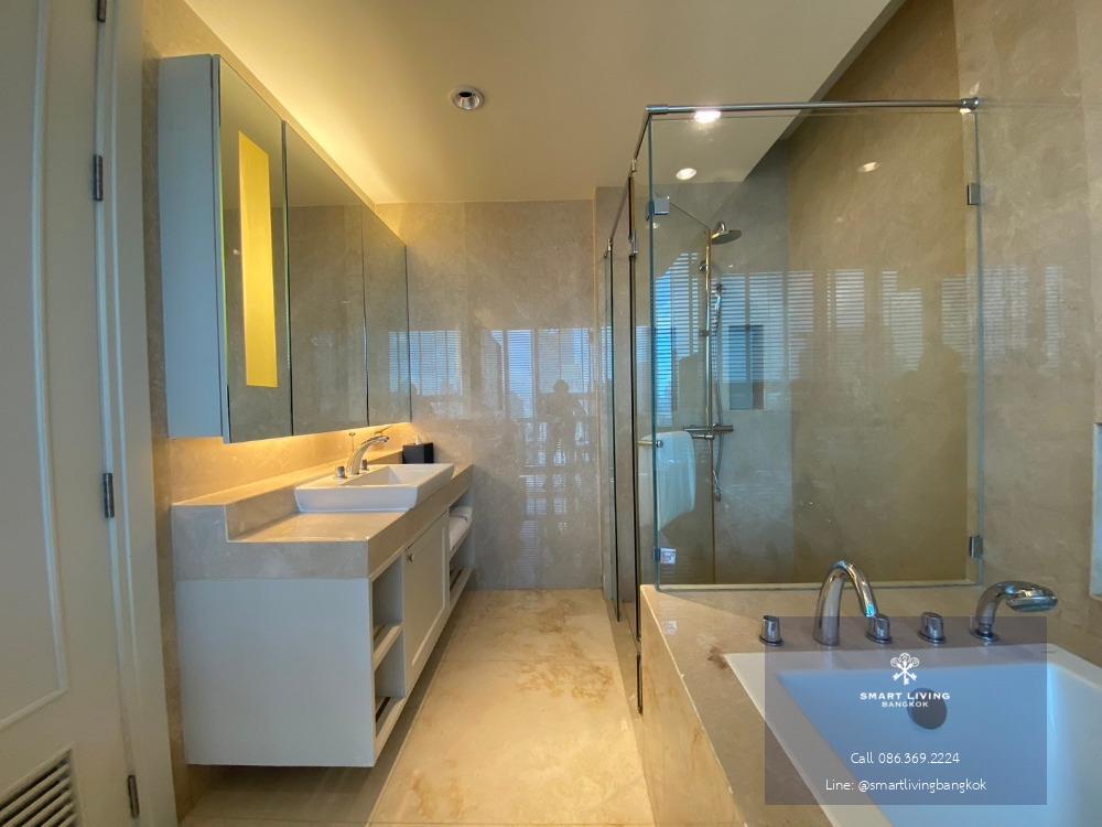 ✨Experience with Luxury condo at Oriental Residence 2 bedroom with study room Fully furnished and Private, Manage by 5 star Hotel Concierge near BTS Ploenchit