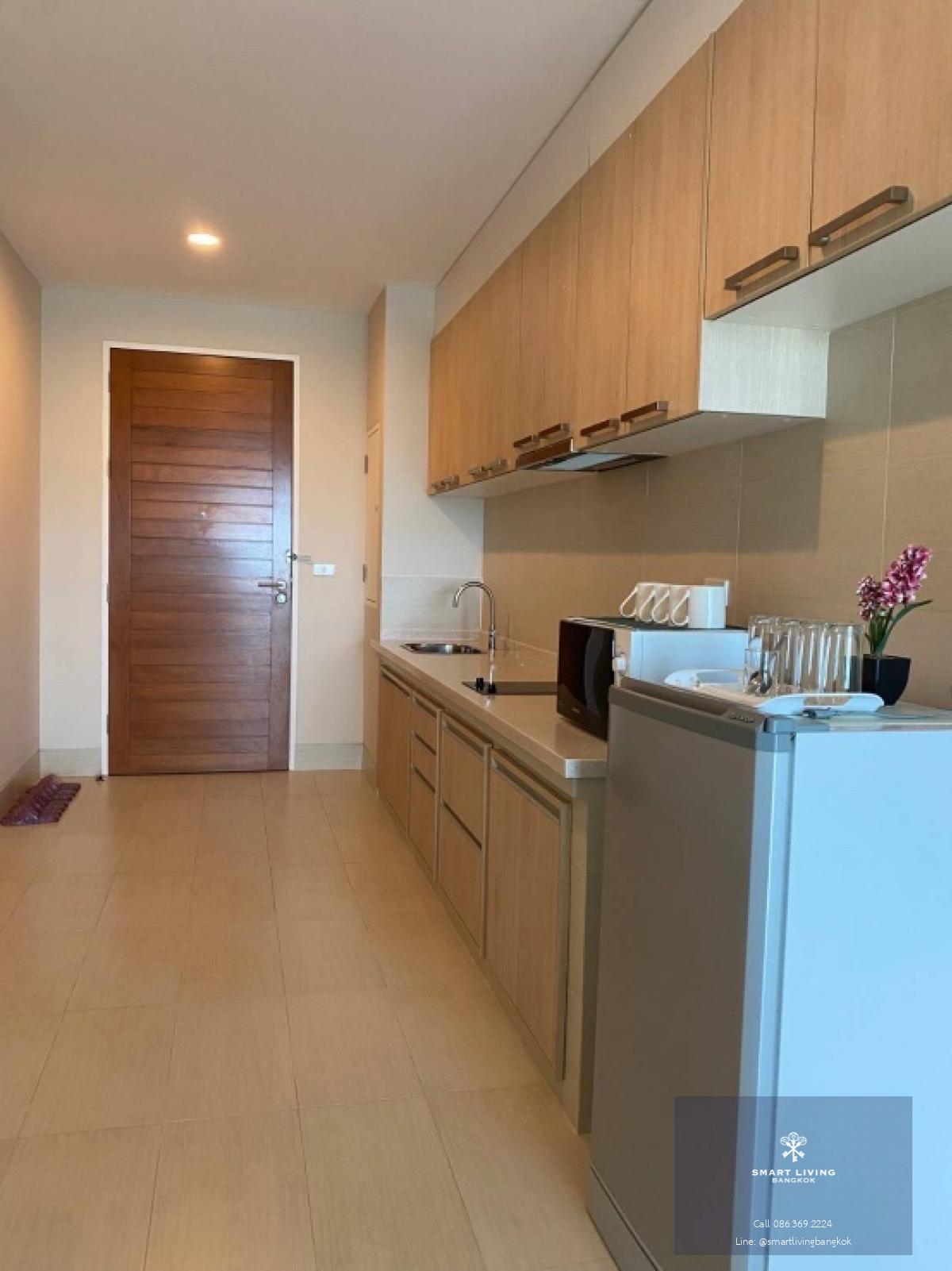 📢👇Fresh air , ozonic through all the year near  Bangkok , Khaoyai is one of the good place to relax yourself from hard work , corner unit with 360’ view of hill