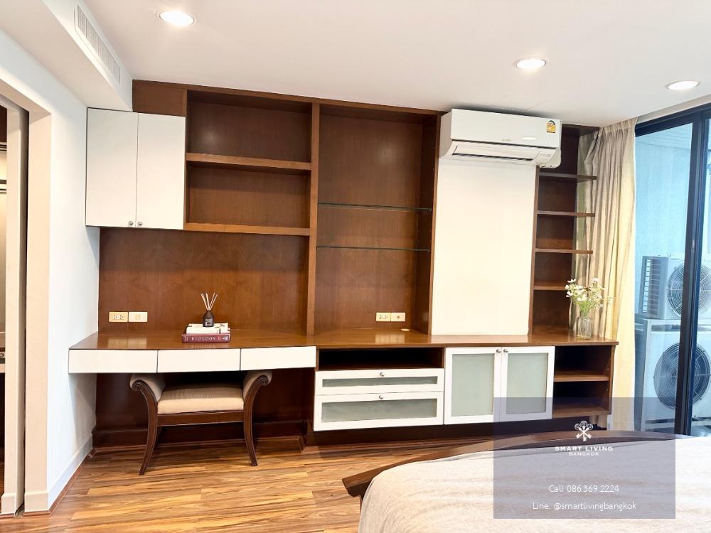 For rent! Renovated room and spacious area near BTS Ratchadamri surrounded by many convenience place