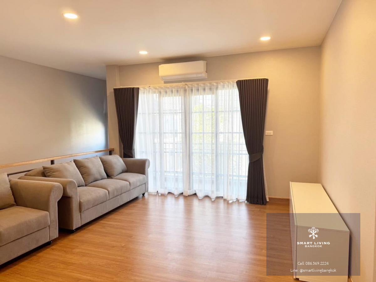 📢👇 Brand new single house for rent in good compound with good security. Located only 5 minutes from Mega-Bangna (The project is located along the Southern Outer Ring Expressway), fully furnished