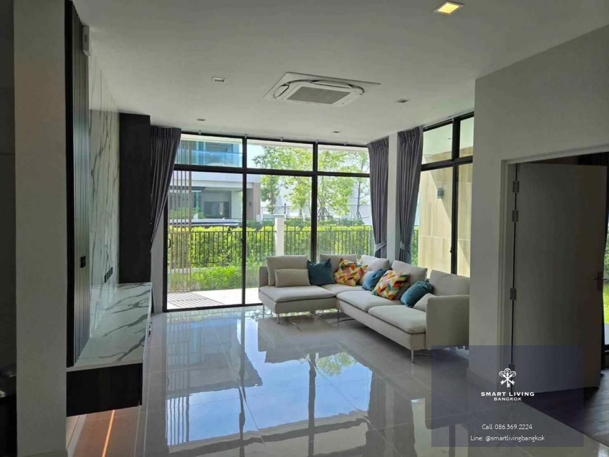 📢👇 Brand new two-story detached house on corner plot, never lived in, in a quiet alley at Bangkok Boulevard Bangna KM 5