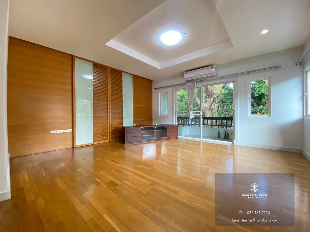 ✨Experience with Private House petfriendly 4 bedroom 2 living room private pool and kitchen👇 compound by 24h security guard 5 min walk to bts Thonglor