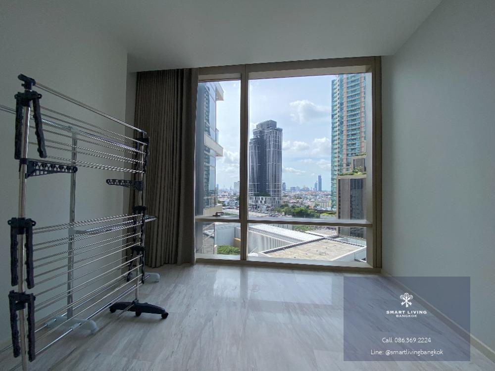 Experience with The Ultra luxury Condo near Chrao phraya river, Huge and furnished surrounded by convenience place