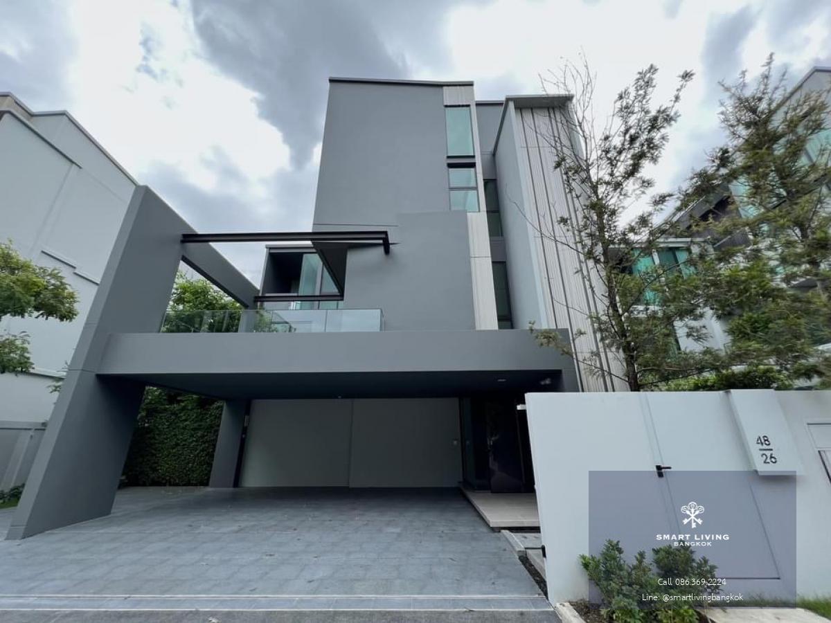 📢👇3 Storey luxury house with in-house lift, unfurnished