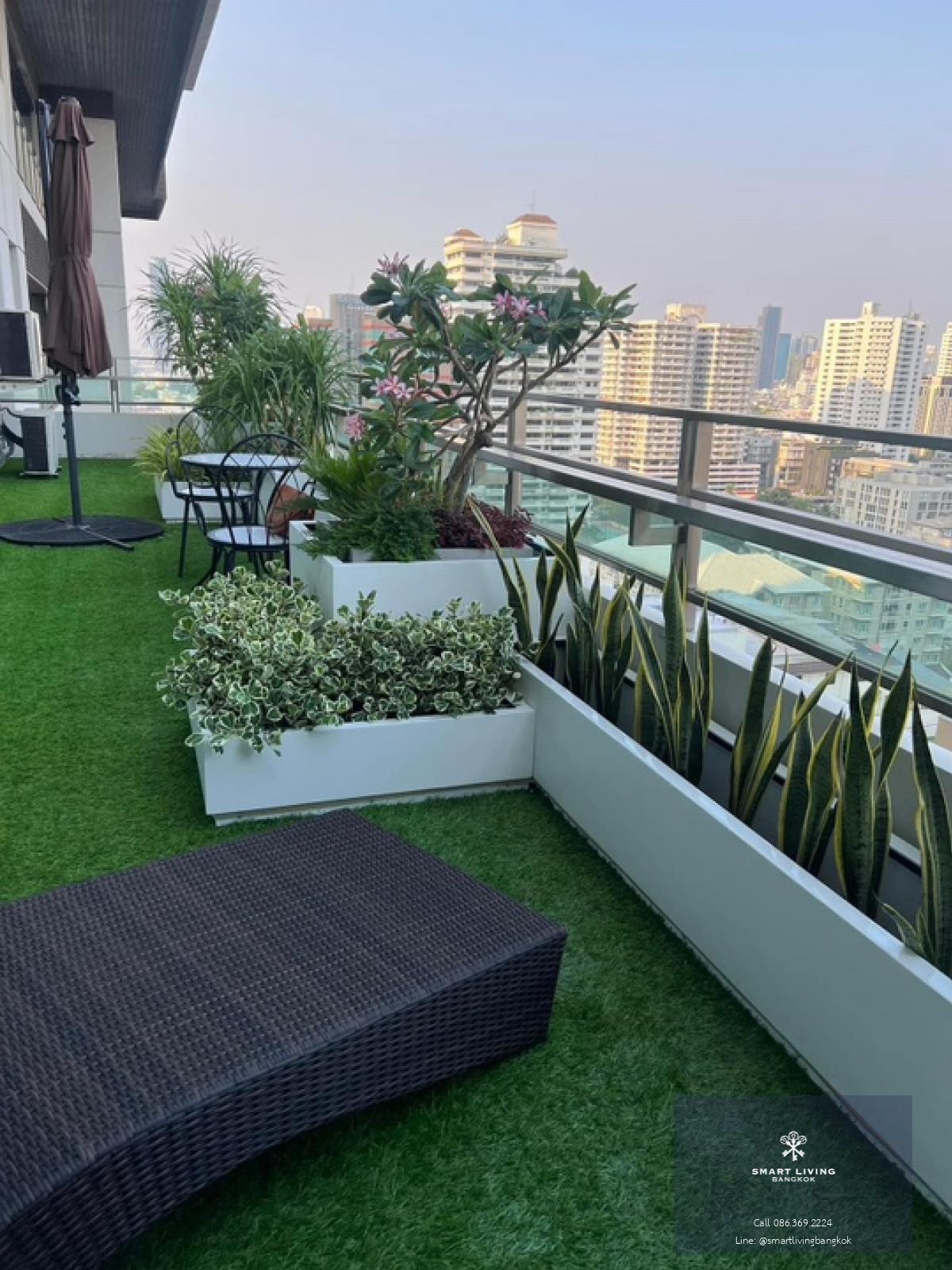 📢👇 Living in Emdistrict area , big size for 2 beds, fully furnished, unblocked city view with big balcony , ready to move in at The Madison Condo