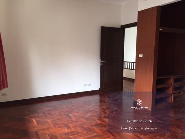 For rent House with private pool , near BTS Thonglor