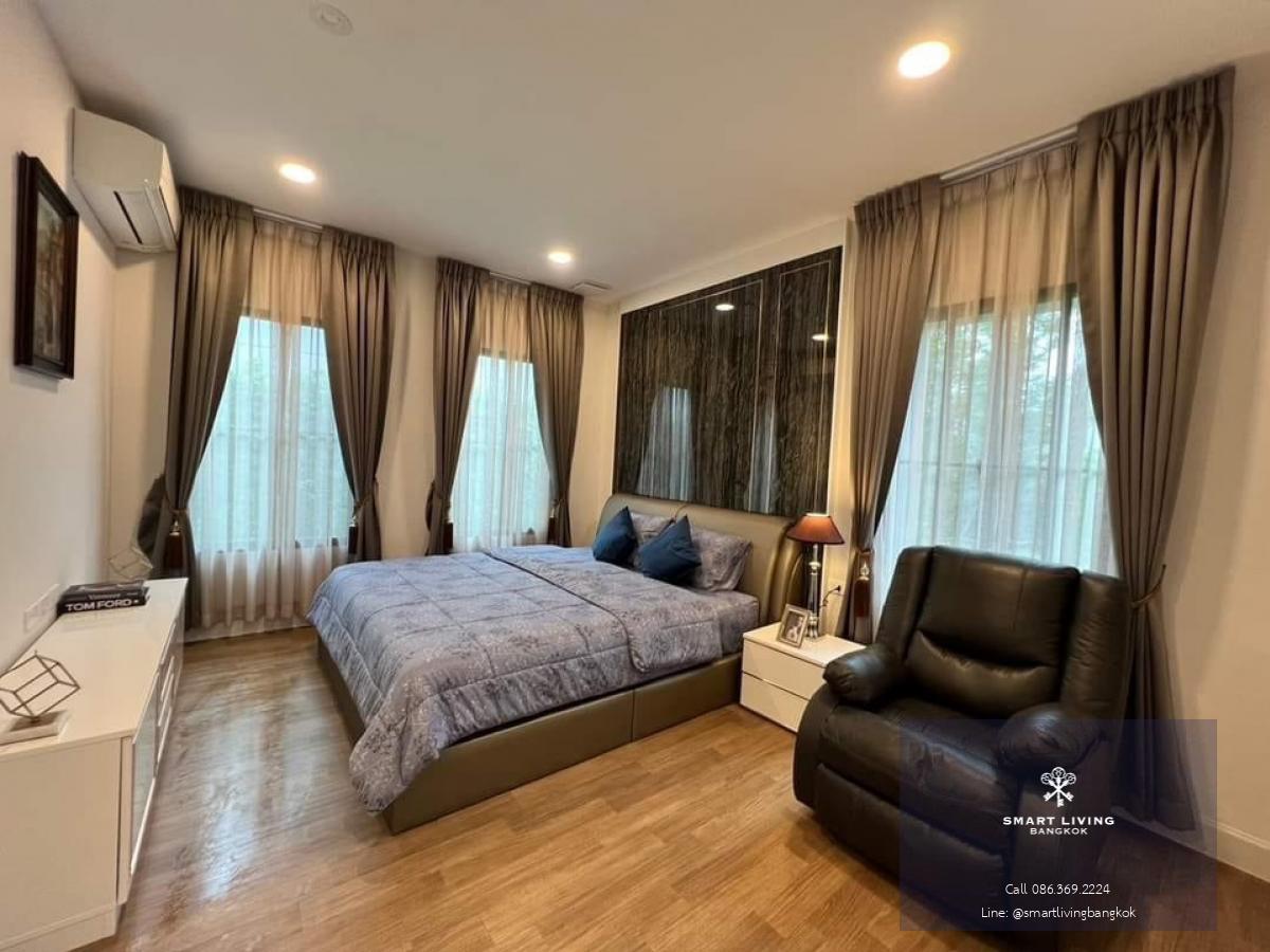 📢👇 The luxury house in good compound and security at Nantawan Rama 9 - New Krungthepkreetha,  located near Brighton International School, Wellington International School, and Suvarnabhumi Airport, fully furnished.