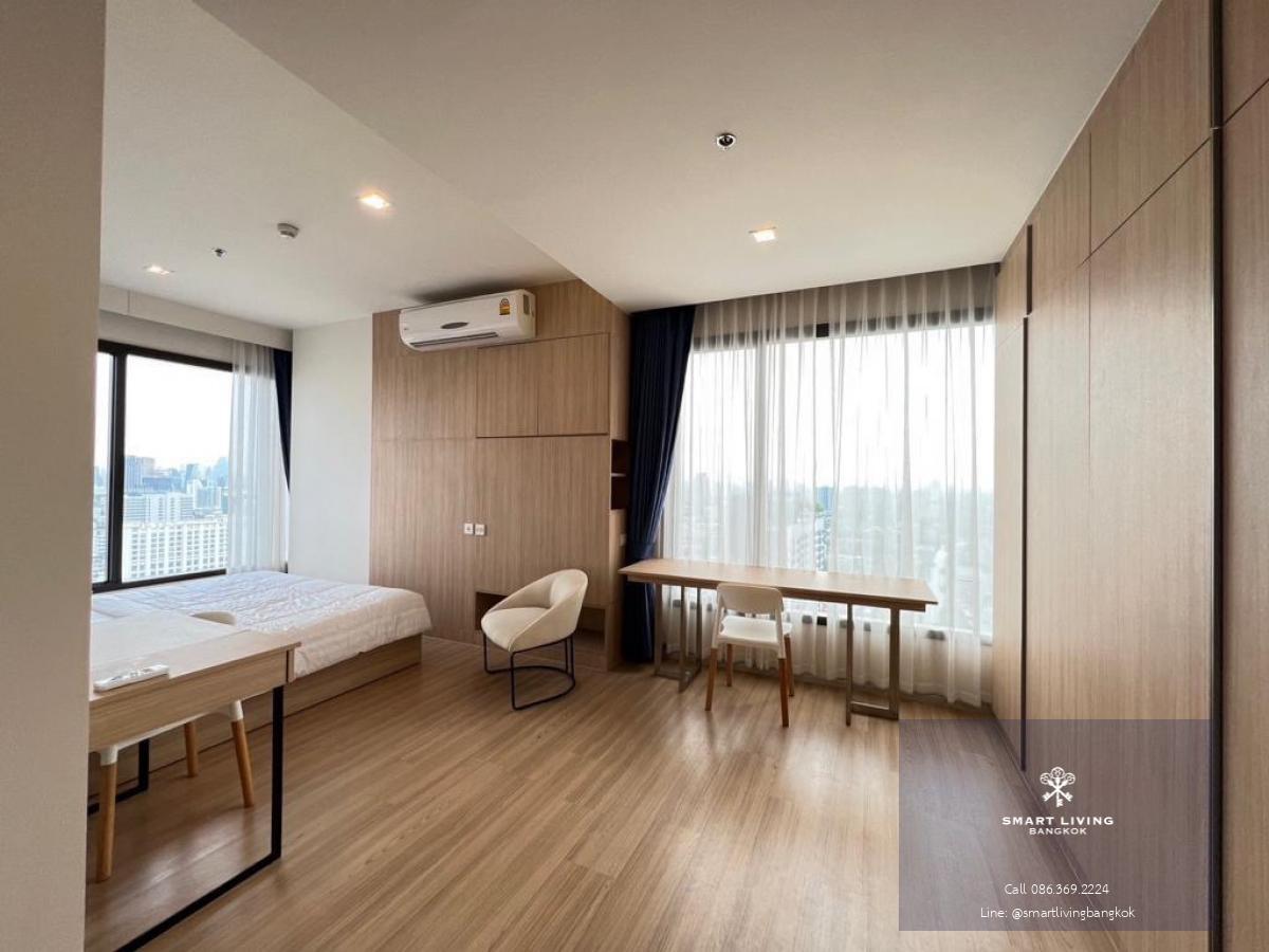 📢👇  Don’t miss this rare pet-friendly unit in the Phaholyothin area , only few steps to to BTS , near Jatujak park and Jatujak Sunday market , Central Ladprao, unblocked view, fully furnished , ready to move in