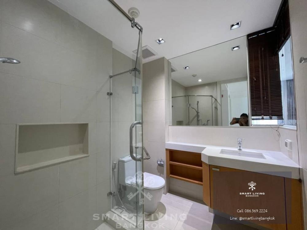 For rent :one of Luxury condominium in the nice area of Bangkok  Athenee residence