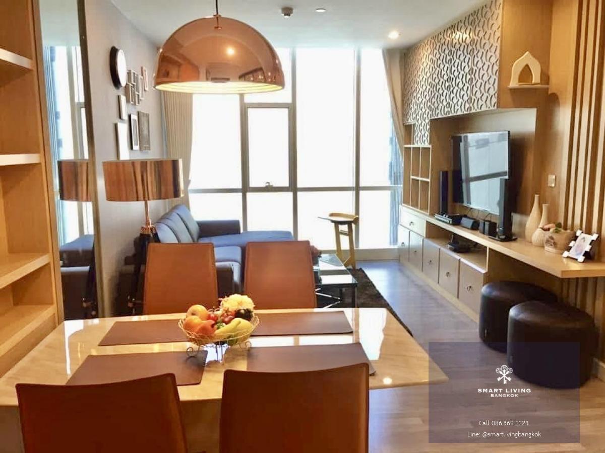 📢👇 Good deal for corner unit at The Room Sathorn - TanonPun  one of the most sought-after condominiums for living or investment because it is located in an area close to numerous business centers, schools and hospitals.