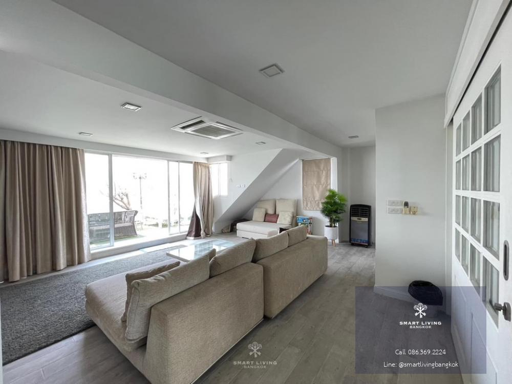 📢👇Petfriendly Duplex Penthouse on the top of the building, private lift , big balcony on the rooftop, 2 living rooms, fully furnished, ready to move in