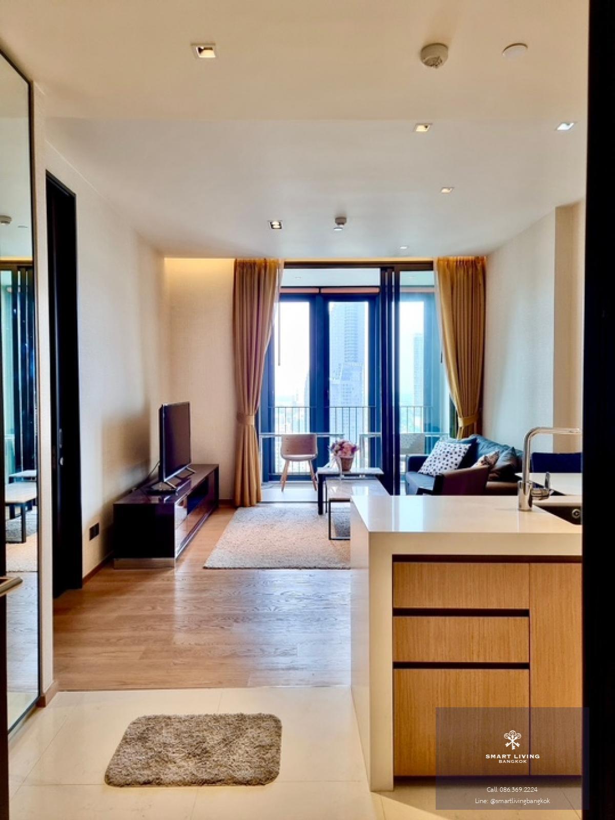 📢👇Hurry book now. Very good price for luxury condo Beatniq , 5 stars concierge service, close to BTS, only about 10 mins walk to Em district , nice layout and decor, fully furnished, ready to move in