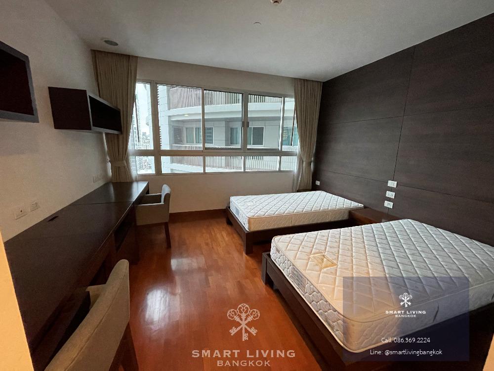 Huge space 3bed with fully equipped appliances, near BTS Asoke, only @105K!