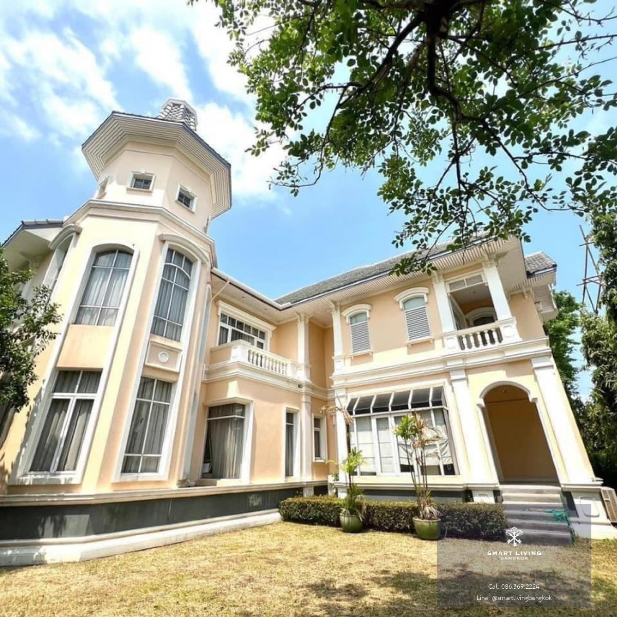 📢👇 ขายบ้านในหมู่บ้านหรู The Royal Residence ใกล้สี่แยกอเวนิว เกษตร-นวมินทร์ ตั้งอยู่ในซอยประเสริฐมนูกิจ 27 หมู่บ้านตั้งอยู่ติดกับ VillaMarket เดินถึงกันได้หน้าบ้านหันทางทิศเหนือ