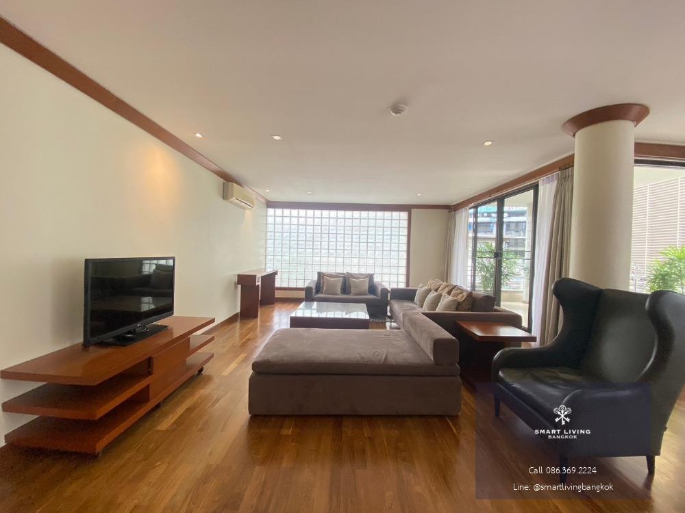 For rent! Huge residence 4 bedroom with maid room in mid of Sukhumvit near BTS Asok and Terminal 21