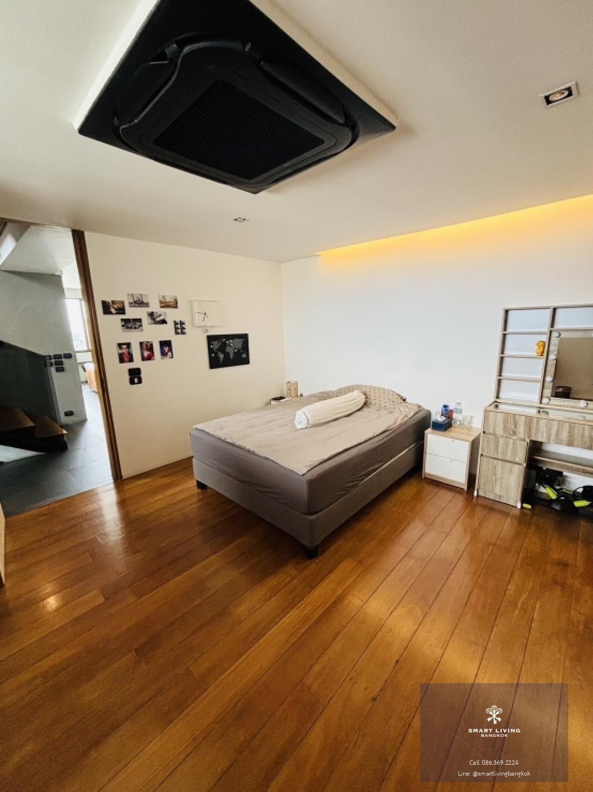 📢👇 Loft Style Duplex at The Habitat Condominium Sukhumvit 53, fully renovated