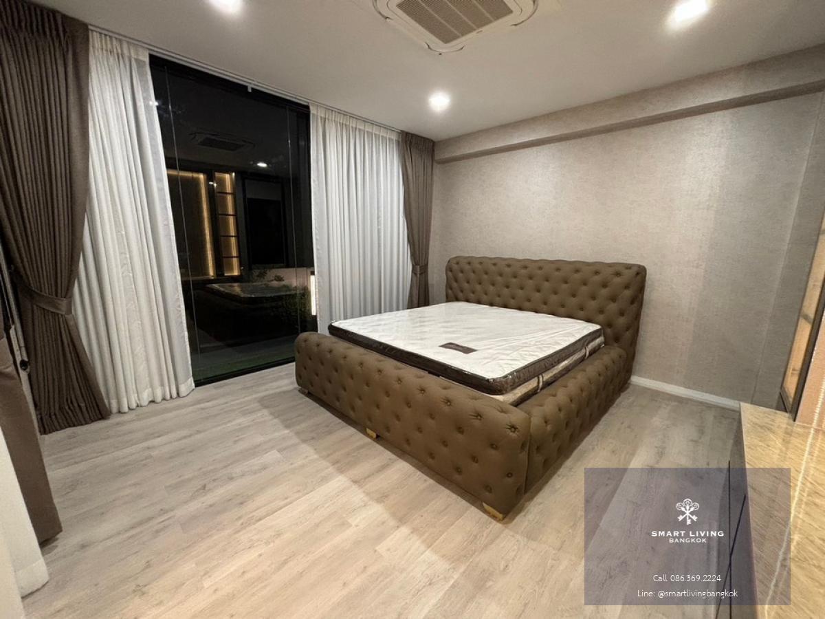 📢👇3 Storey house with lift in good compound and good security, nice decoration, walkable to Wellington International school, near Suvarnabhumi airport